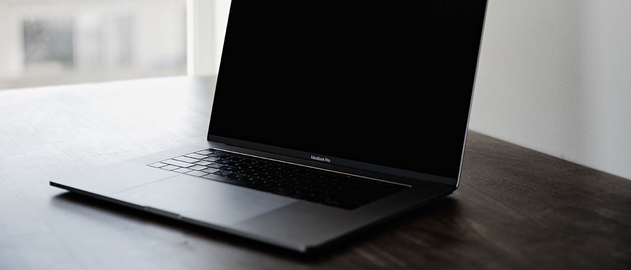 MacBook Pro 16 pollici: arriva oggi?