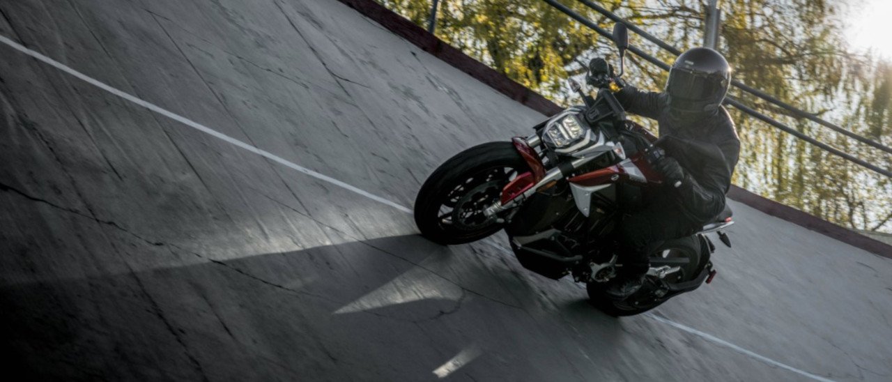 Moto elettriche: Zero Motorcycles lancia Zero SR/F