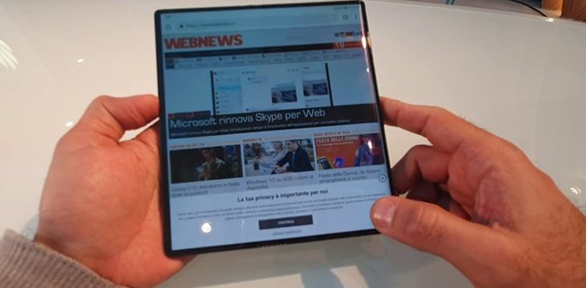 Huawei Mate X provato da Webnews
