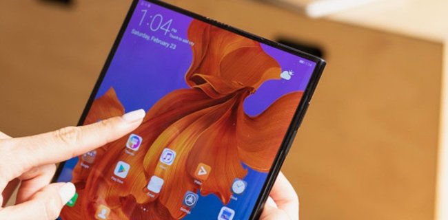 Huawei Mate X visto da vicino