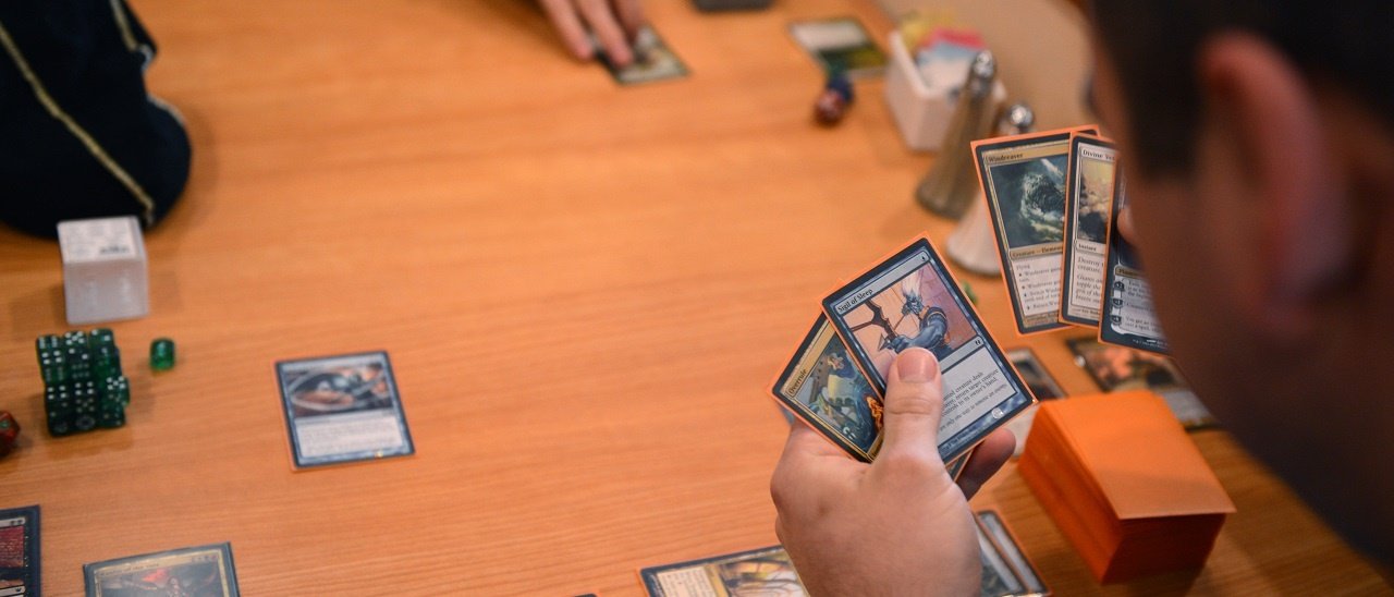 Magic, il robot che valuta e riordina le carte