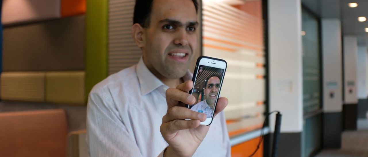 Microsoft Seeing AI, le foto si vedono con il touch