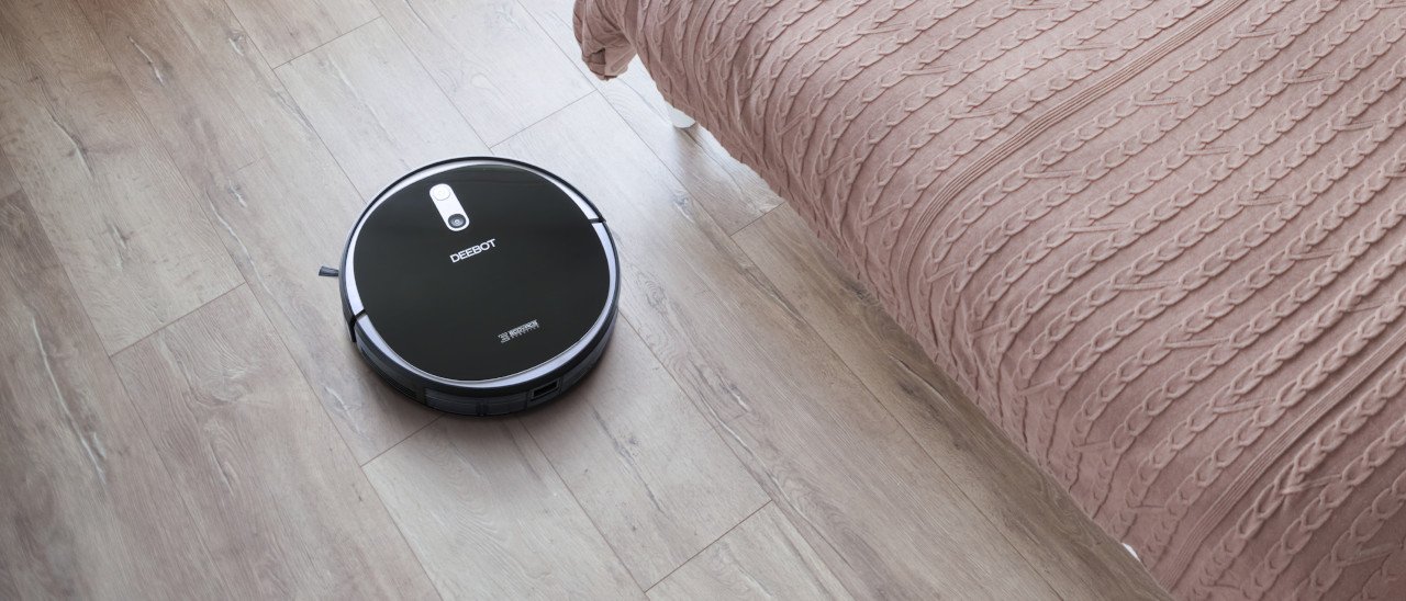 Ecovacs Robotics lancia il nuovo Deebot 715