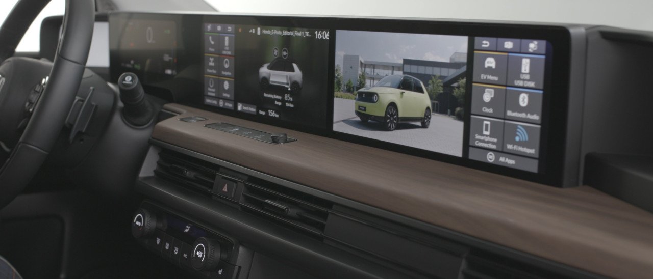 Auto elettriche: Honda e con assistente personale