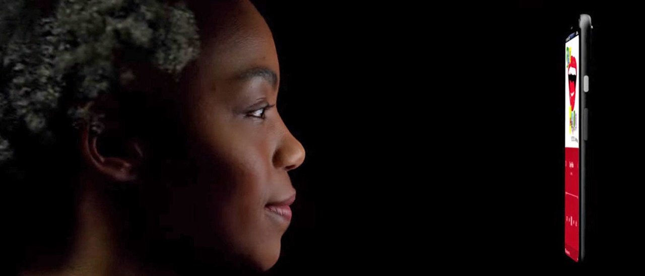 Google Pixel 4 vuole gli occhi aperti per l'unlock