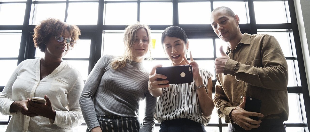 Google, l'app Messaggi potrebbe avere effetti AR