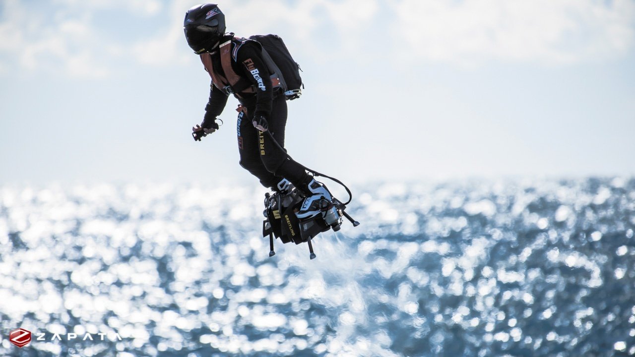 Fallita l'impresa di Franky Zapata con il Flyboard