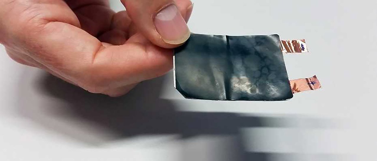 Creata la batteria flessibile anche per smartphone