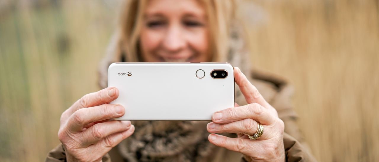 Doro 8080 e 7030, regali di Natale per i nonni