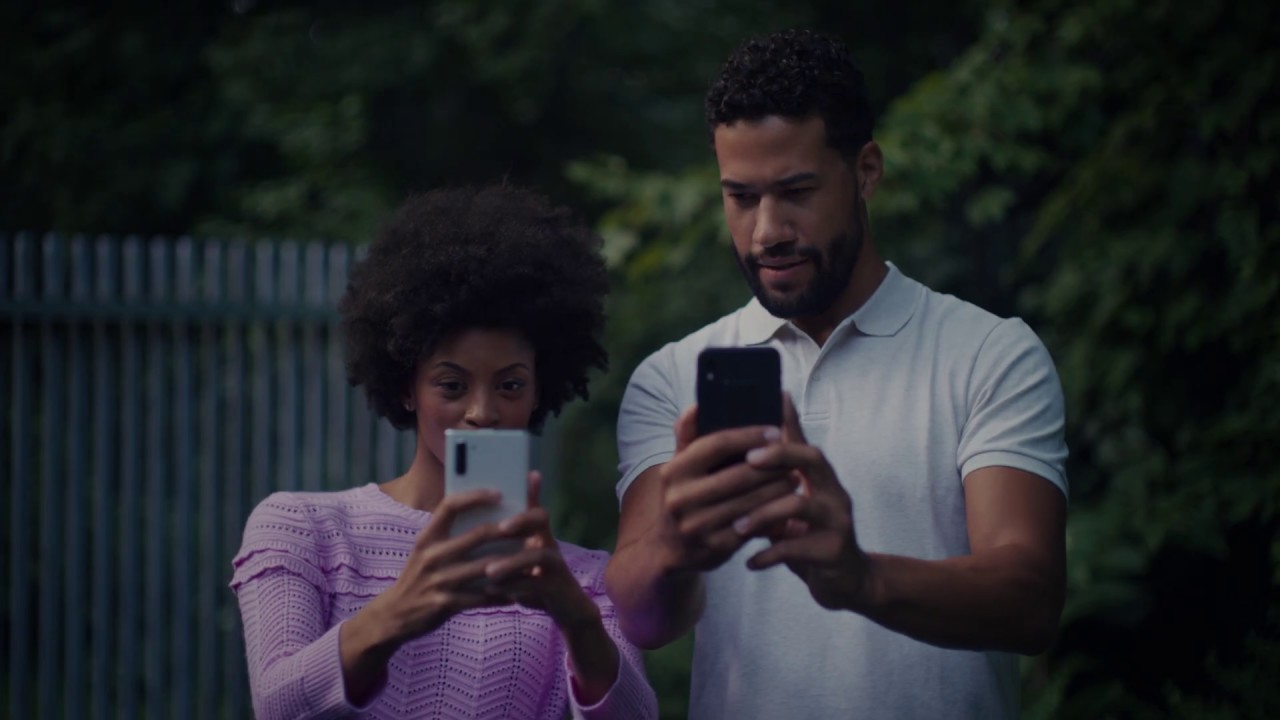 Samsung Spot Anti-iPhone 11