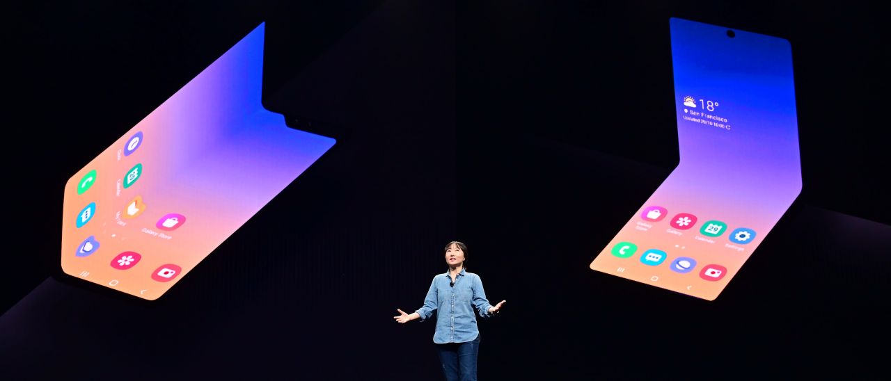 Samsung Galaxy Z Flip, display da 6,7 pollici?