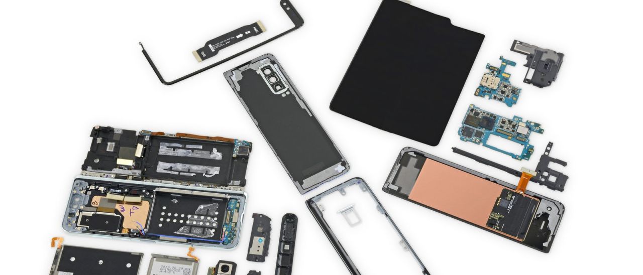 Samsung Galaxy Fold, iFixit svela le modifiche