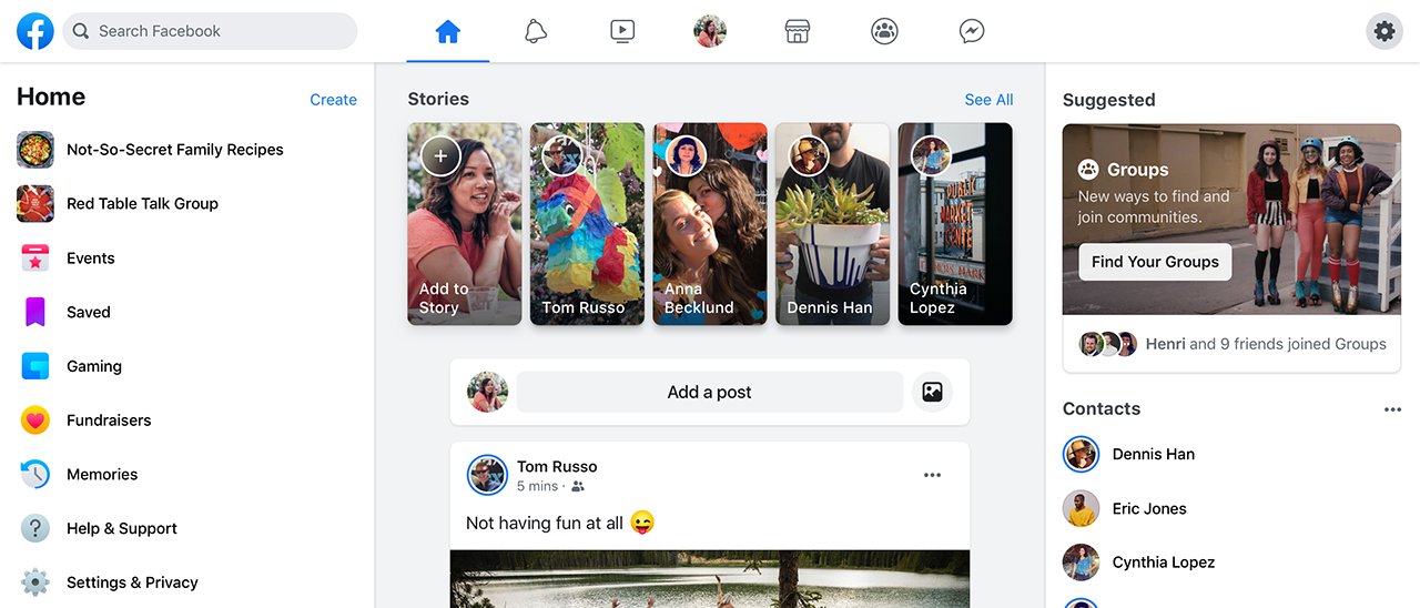 Facebook, restyling in arrivo: c'è la Dark Mode