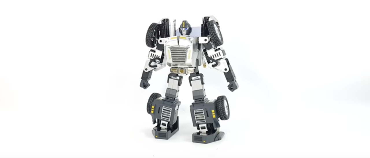 Robosen T9, i Transformers non sono più fantasia