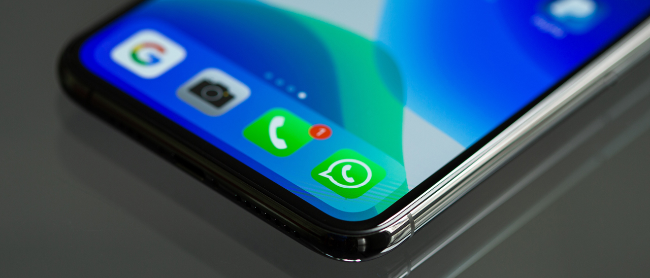 WhatsApp fa causa all'India perché vuole rendere i messaggi tracciabili