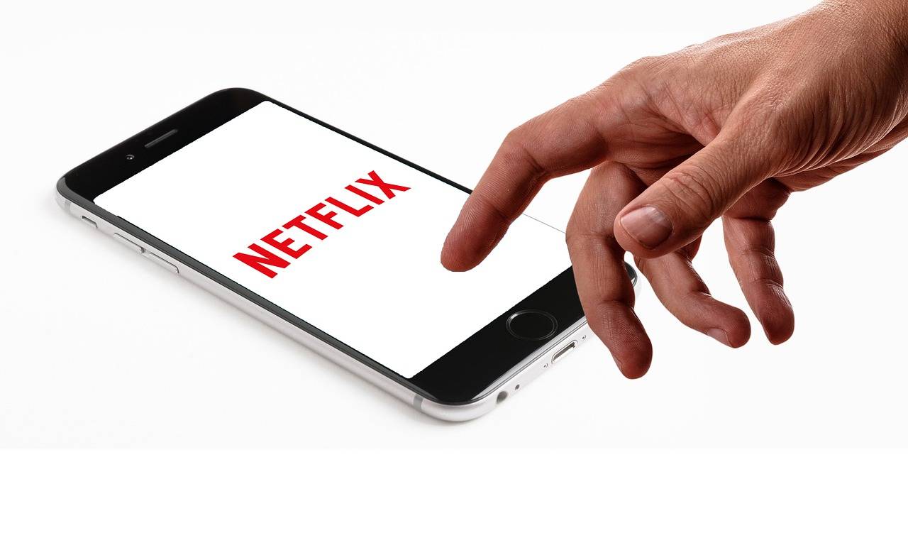 Netflix: a cosa serve la nuova funzione Shuffle