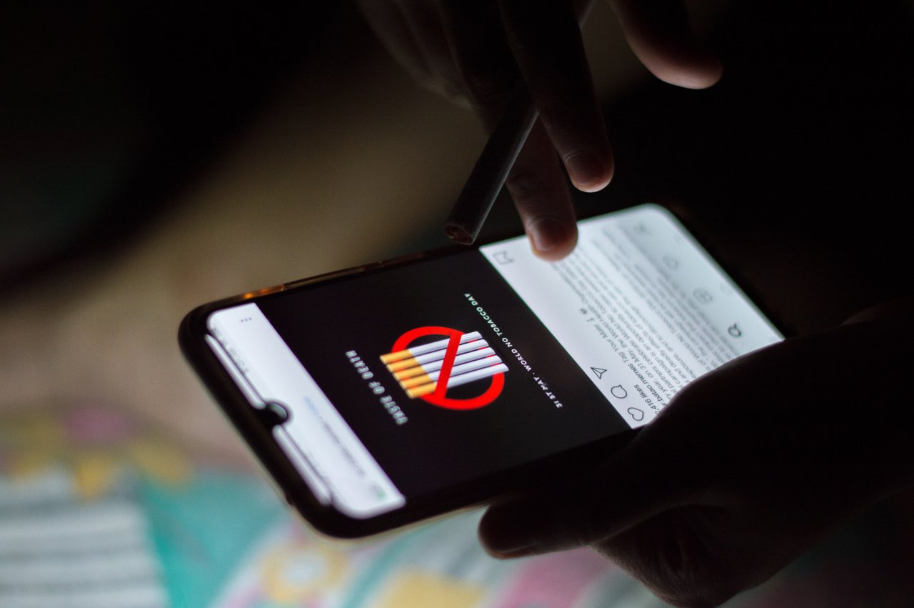 Instagram accede alla fotocamera di nascosto