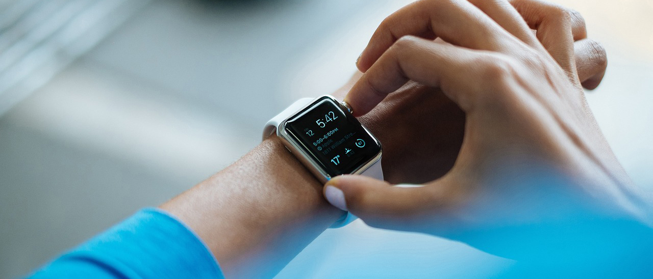Coronavirus, gli smartwatch sanno in anticipo se sei infetto