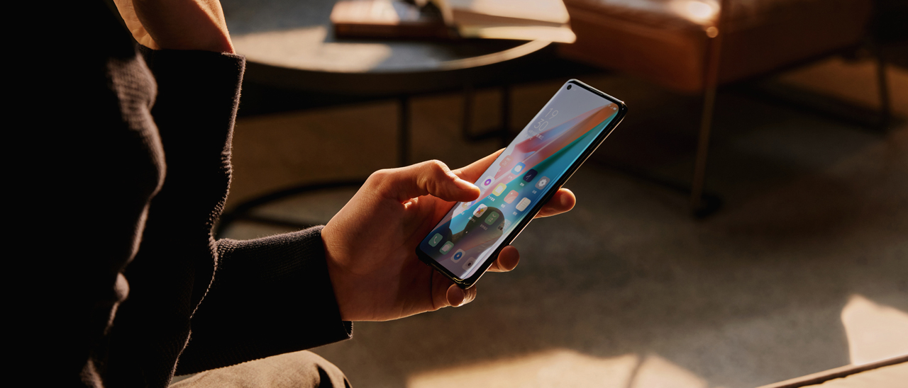 OPPO regala Band Style e le cuffie Bang & Olufsen Beoplay H4