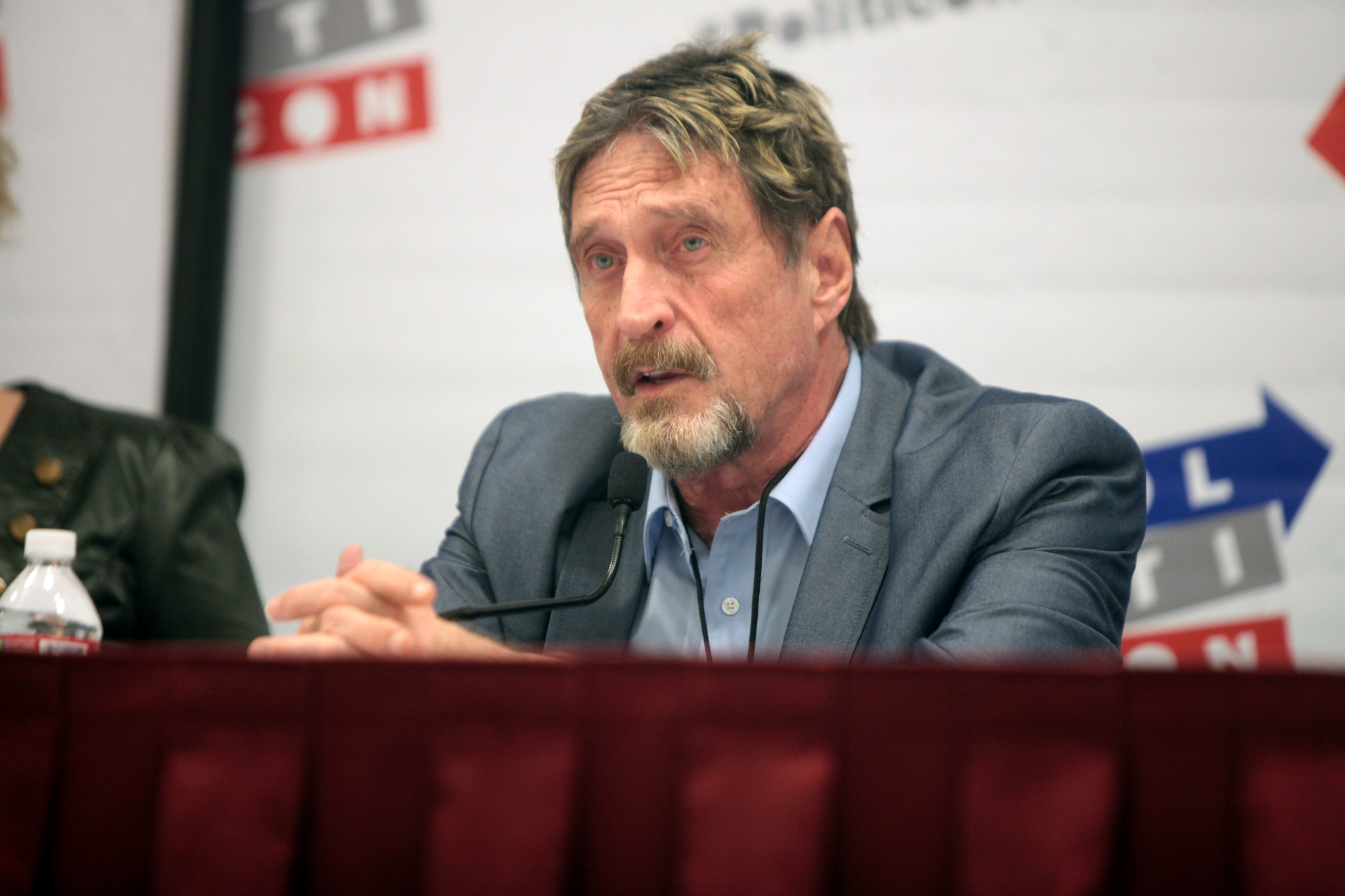John McAfee trovato morto in carcere: fu padre degli antivirus