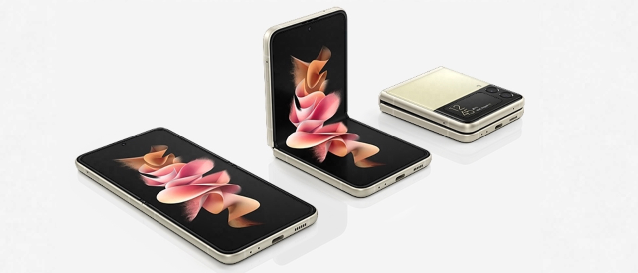 Samsung Galaxy Z Flip3 5G in pre-ordine con 450 euro di valutazione per l'usato