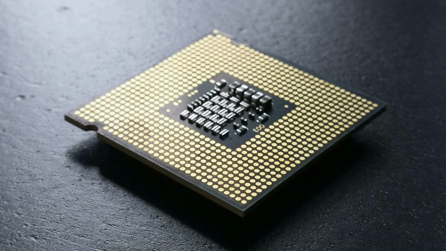 La crisi dei chip sugli smartphone: -50 mln di unità nel 2021