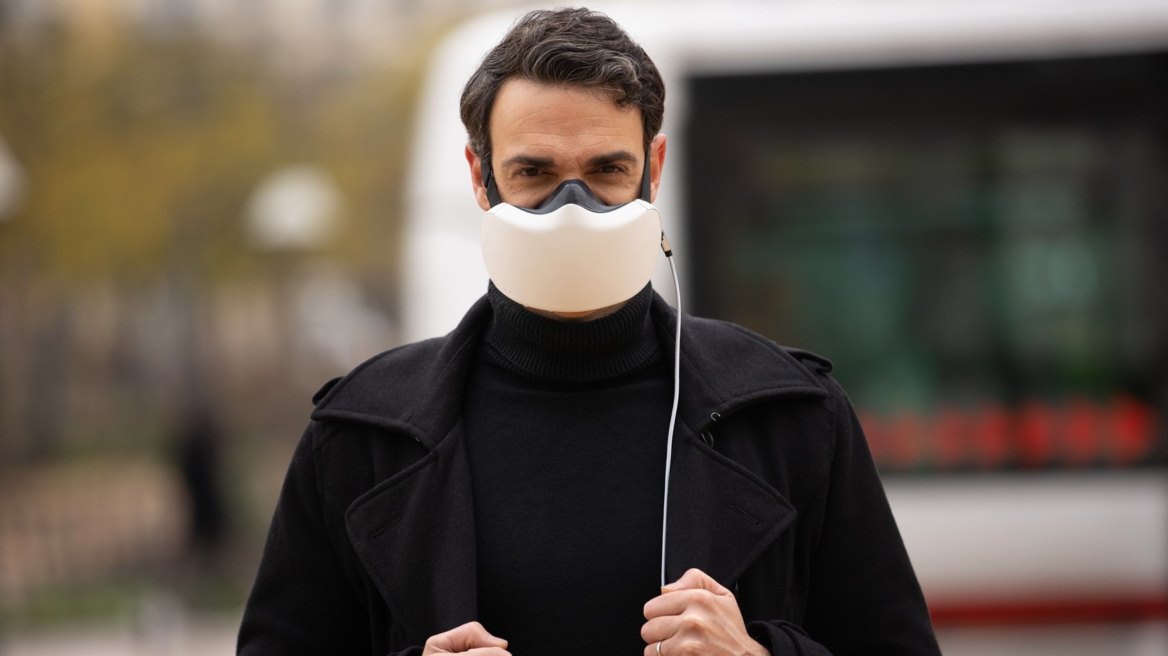 Nuove mascherine anti Covid: da quella che blocca il virus a quella che monitora il cuore