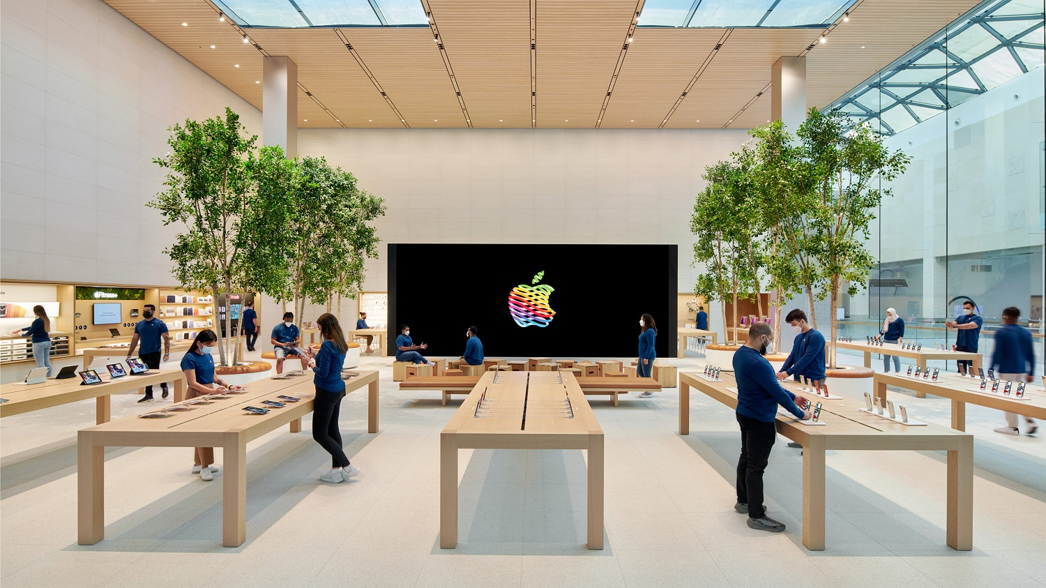 Apple Store, aumenti ai dipendenti per convincerli a restare