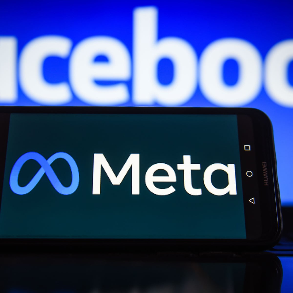 Meta oscura oltre 40 account russi accusati di disinformazione