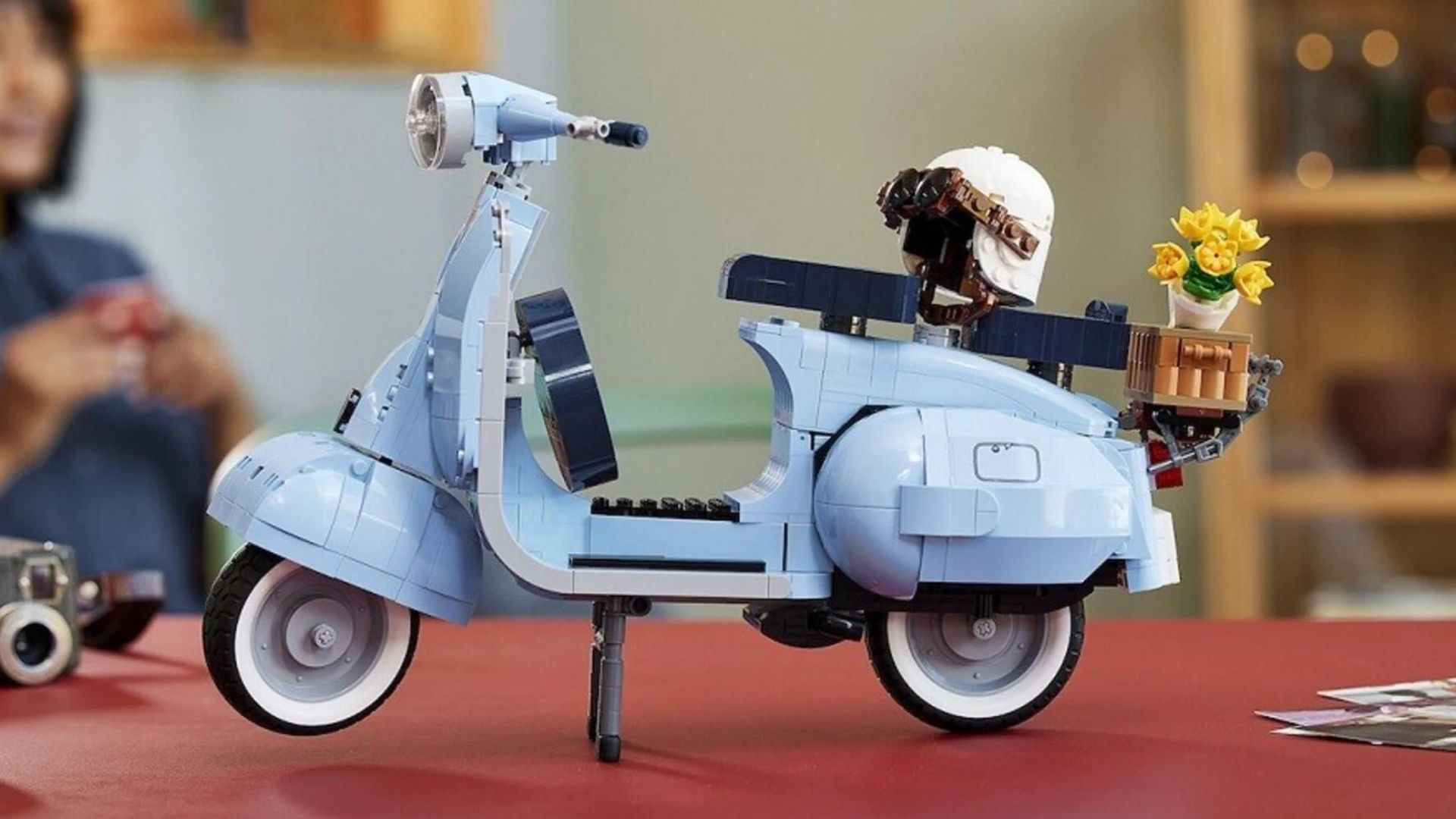 LEGO: arriva il set dedicato alla Vespa