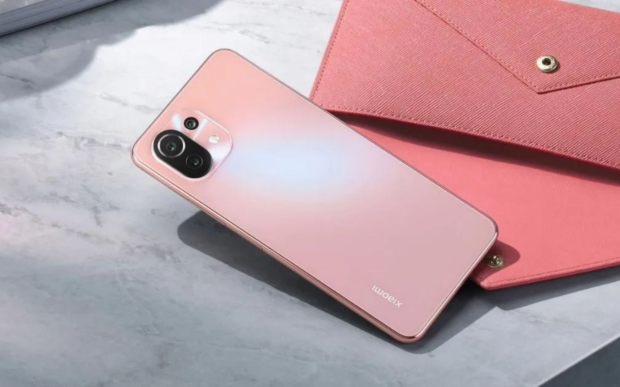 Xiaomi 12 Lite 5G: le specifiche parlano di un medio gamma completo