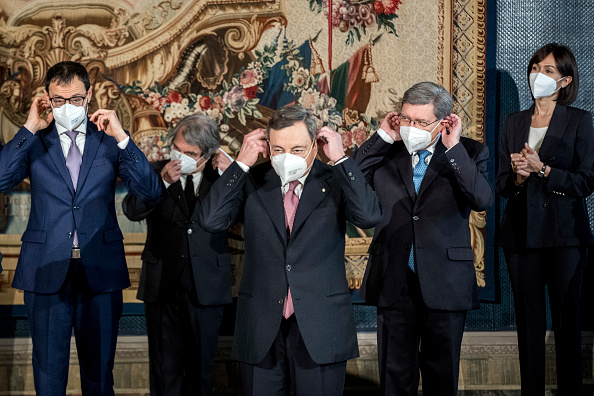 La mission di Draghi su lavoro, green e digitale. I titoli da cavalcare a detta degli analisti