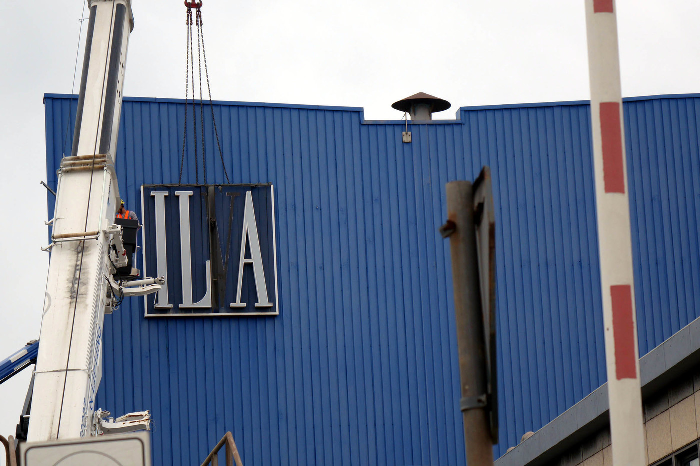 Ex Ilva, ArcelorMittal sospende stop altiforni in vista udienza. Blitz GdF in sede Milano