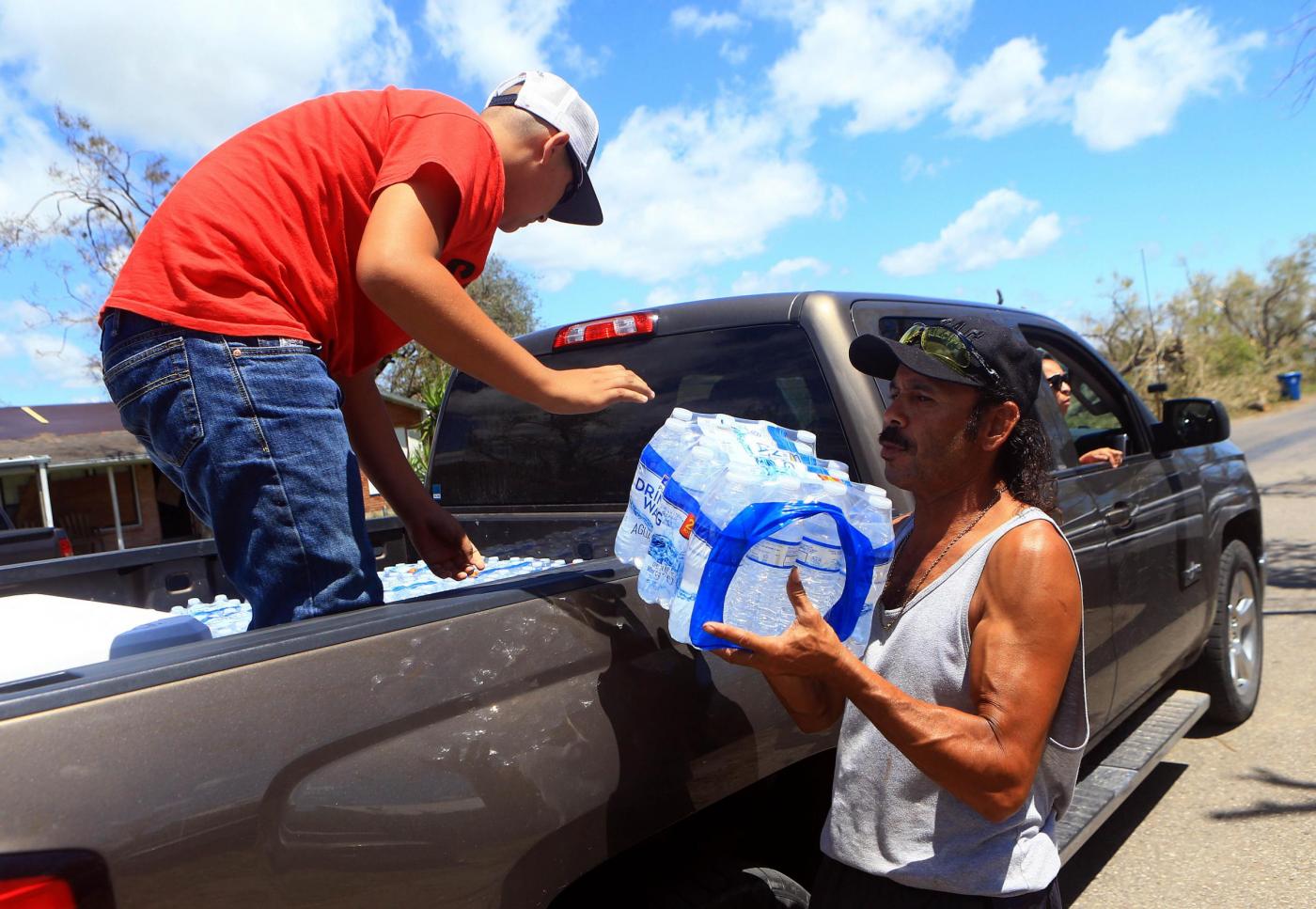 Harvey, ecco quanto inciderà sul Pil Usa per Goldman Sachs. Panico per l’acqua, venduta a $99