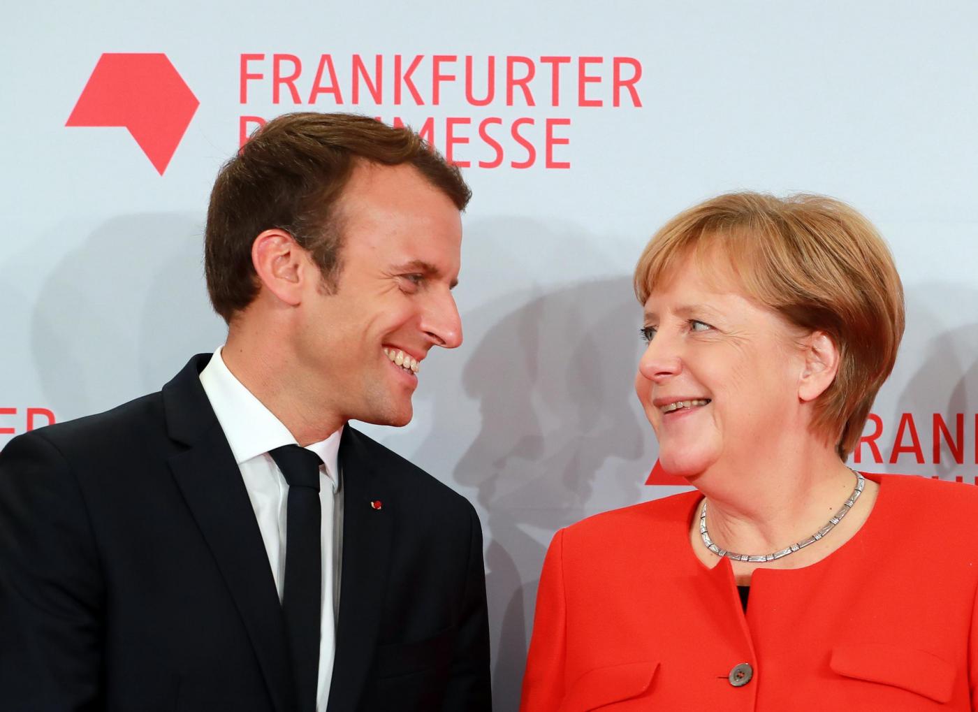 Asse Merkel-Macron propone ristrutturazione più veloce debiti Eurozona. Fondo Salva-stati sempre più come Fmi?