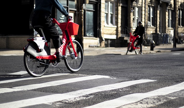 Per Uber svolta a due ruote, punta sul bike-sharing acquistando Jump Bikes