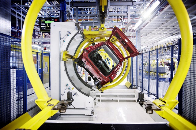 Auto: immatricolazioni in Europa salite dell’8,6% a ottobre, Fca più debole. La migliore è Volkswagen