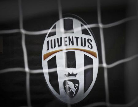 Juventus: aumento capitale con inchiesta Prisma su plusvalenze, titolo annaspa in Borsa