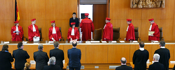 La Corte tedesca lancia ultimatum alla Bce. Con il QE è andata ‘ultra vires’ , ora rischia di perdere la Bundesbank