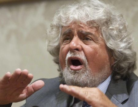 Quirinale non perde tempo, subito incarico a Cottarelli. Grillo: mercato parla al posto di italiani