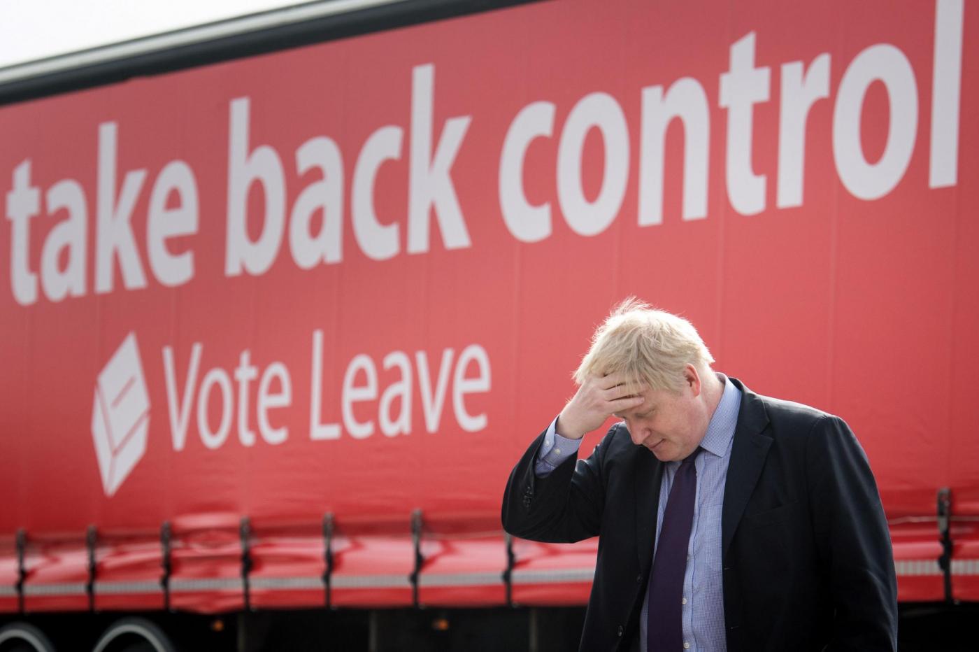 Brexit, Boris accerchiato da laburisti Corbyn ma anche da Tories: partito sempre più lacerato da divisioni