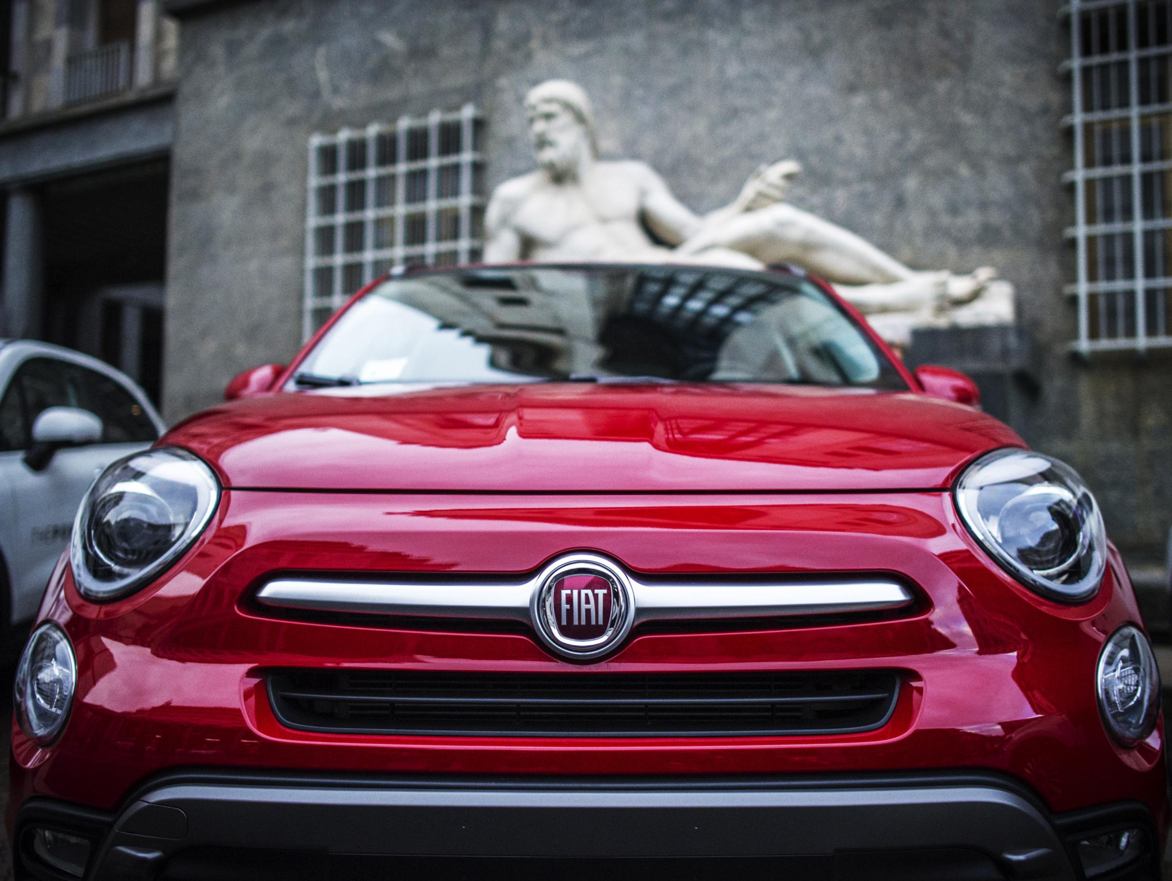 Italia: immatricolazioni di auto tornano a crescere a due cifre. Operatori scettici