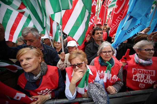 Pensioni, oltre la metà sotto i mille euro e donne svantaggiate: due luoghi comuni italiani