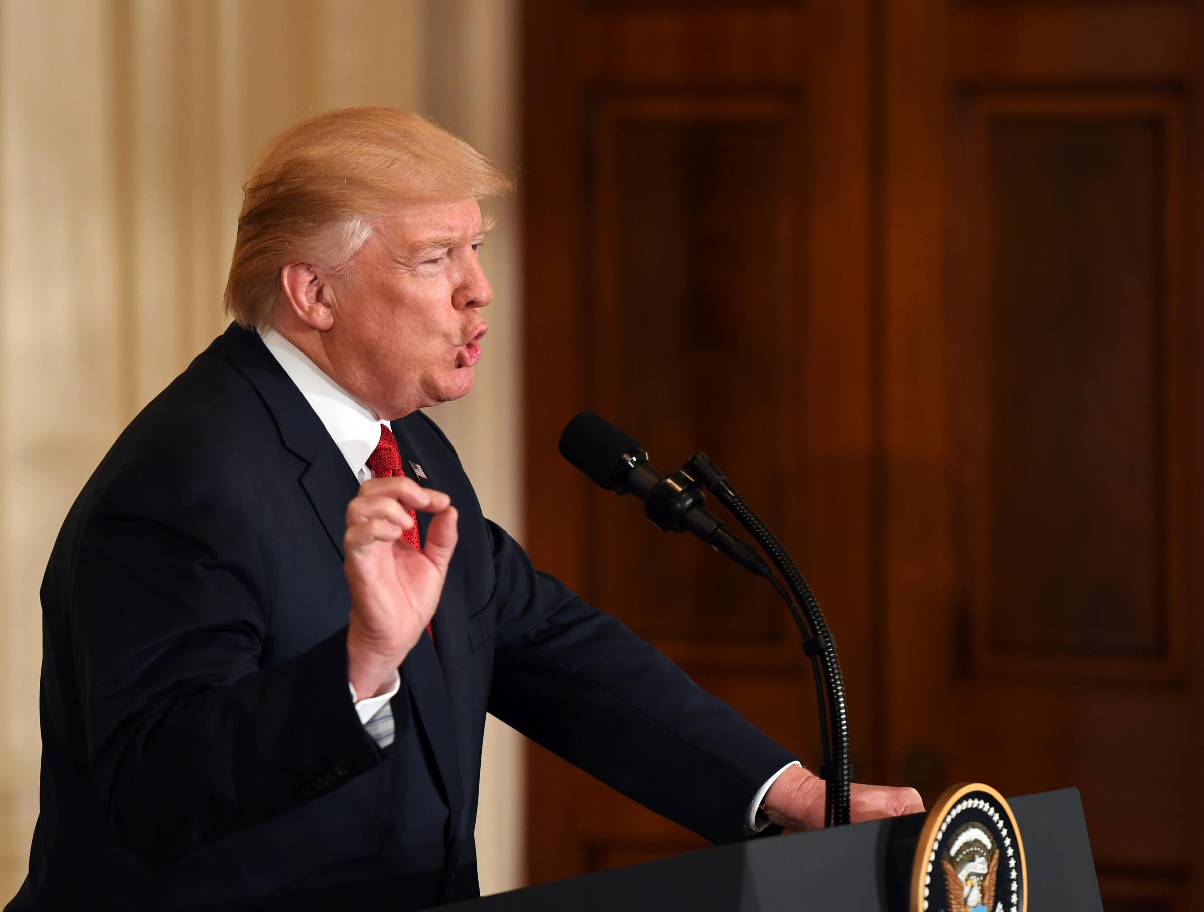 Il mondo intero è sull’attenti. Siria, Trump: la Russia si prepari, i missili stanno arrivando