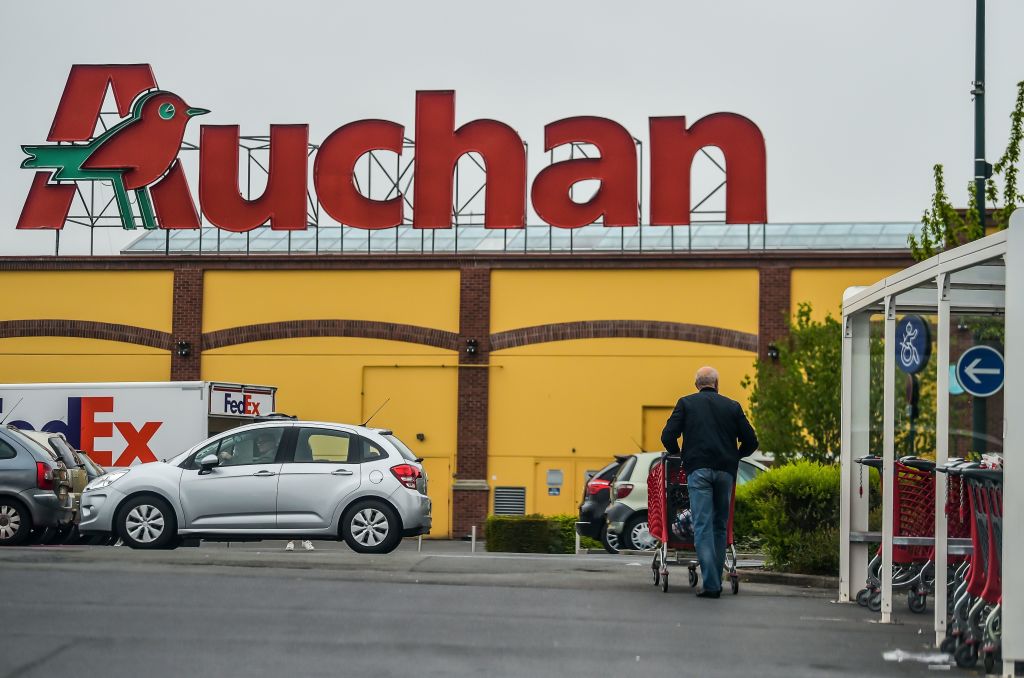 Auchan lascia l’Italia: Conad pronta all’acquisizione ma rimangono “fuori” oltre 3mila lavoratori