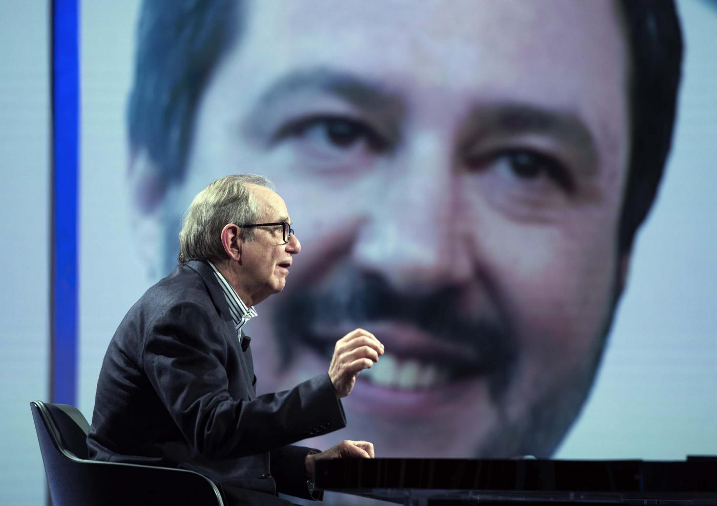 Padoan: senza governo stabile dopo voto in balia dell’asse franco-tedesco. Spaventa tetto BTP in banche