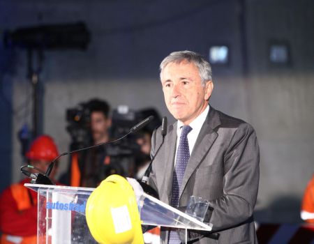 Atlantia cade in Borsa con notizia arresti in Autostrade per crollo Ponte Morandi. Ex AD Castellucci ai domiciliari