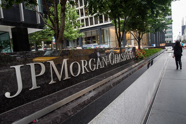 JP Morgan definisce per errore azioni Internet cinesi ‘non investibili’. Provoca sell da $200 miliardi in Usa e Asia