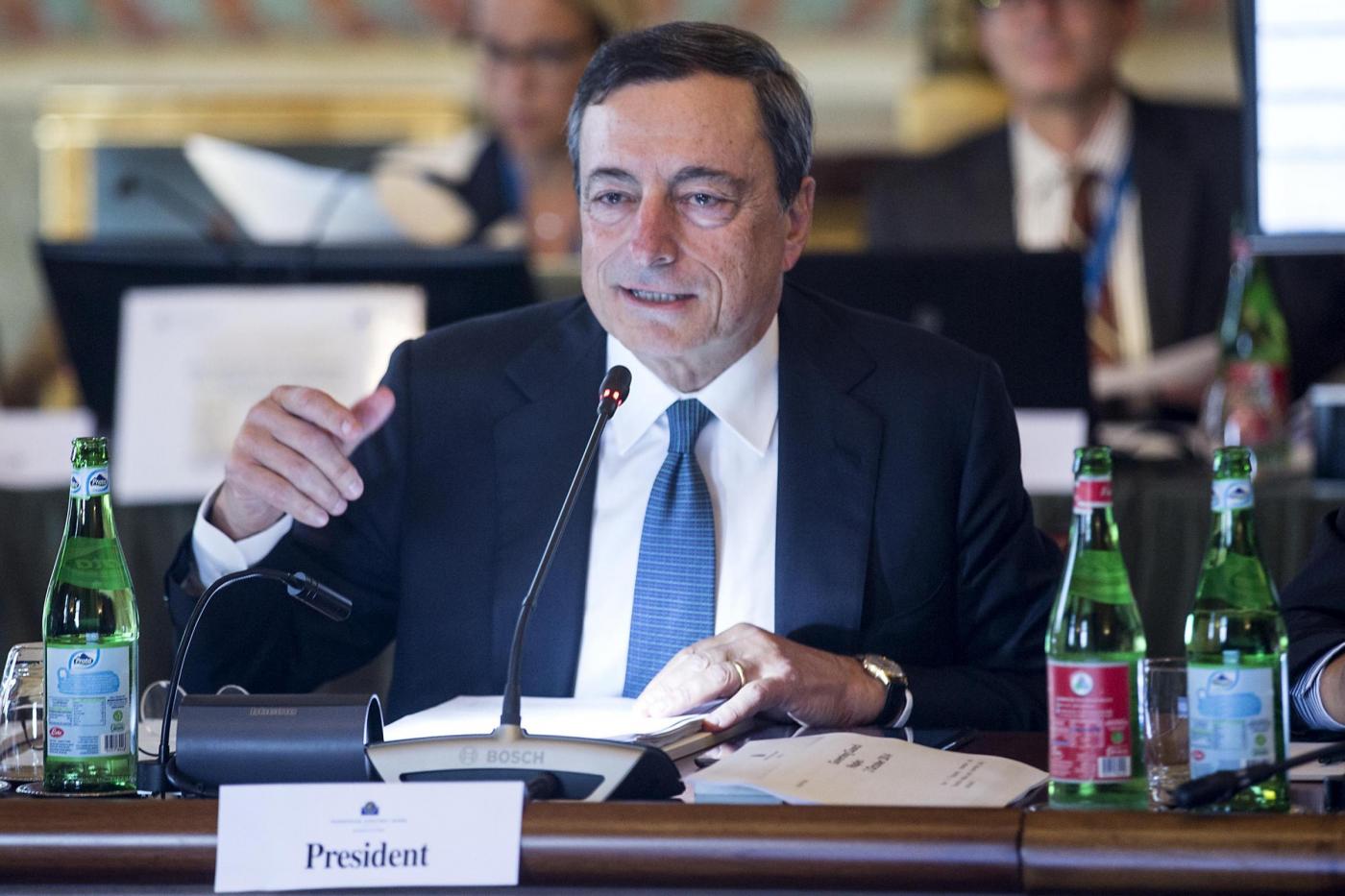 Bce-Day: è attesa per bacchetta magica Draghi. C’è chi scommette su Bce aspira-tutto, anche azioni e bond banche