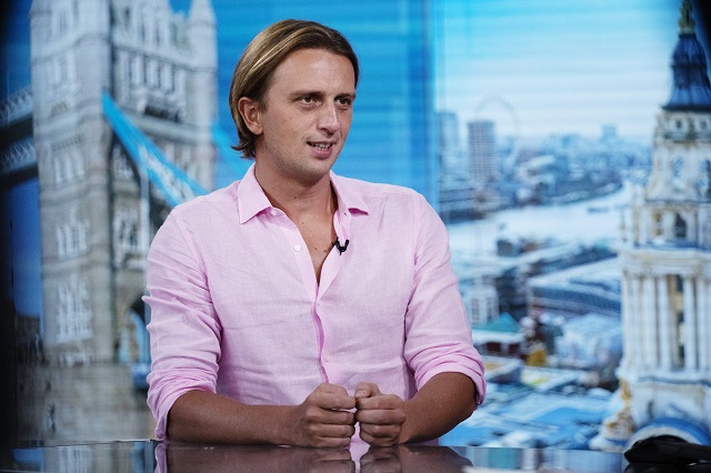 Valutazione record di 33 mld $ per Revolut, la fintech UK ammalia SoftBank e Tiger